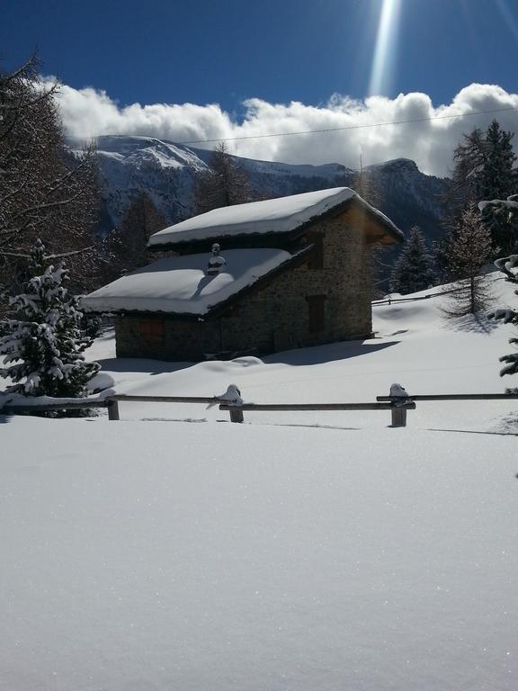 Mon Grenier Appartement Aosta Buitenkant foto